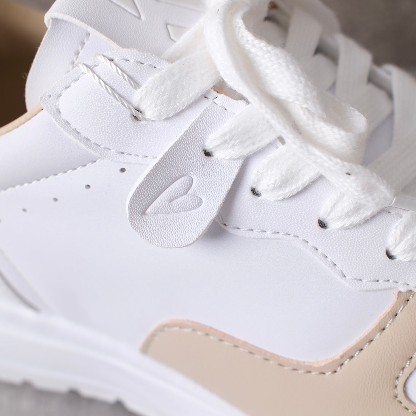 Sneaker Beige