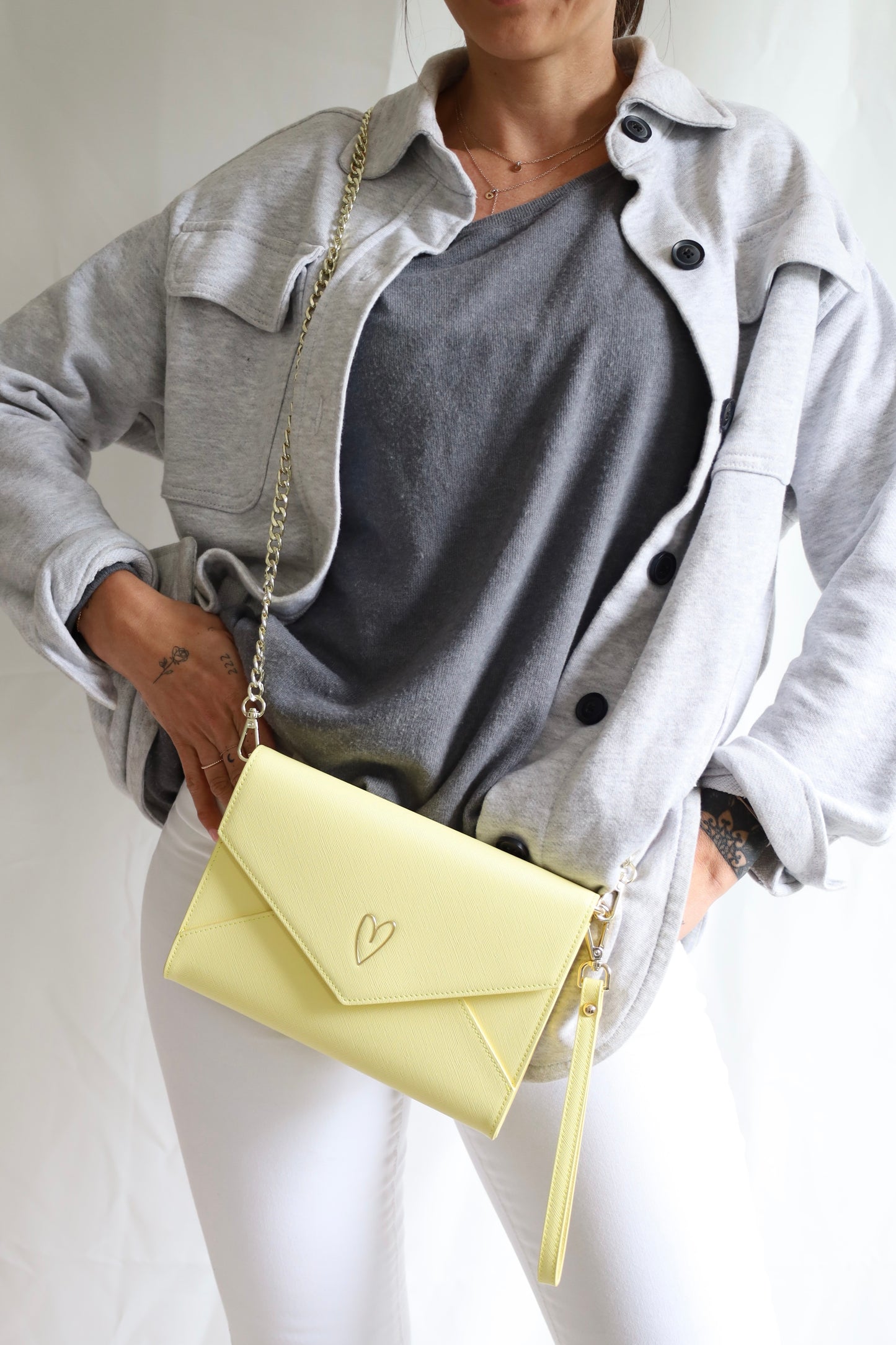Clutch - Celestia Gelb (8408019370310)