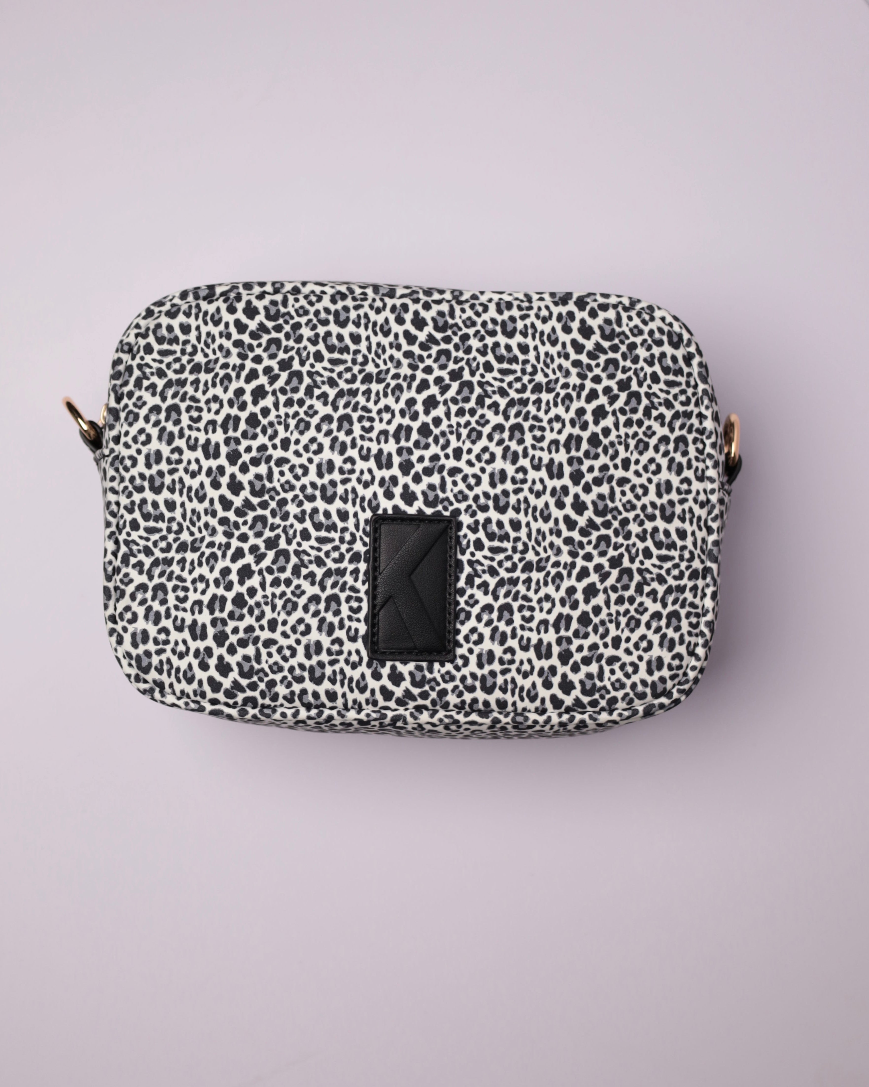 Crossbody Leo schwarz/weiß