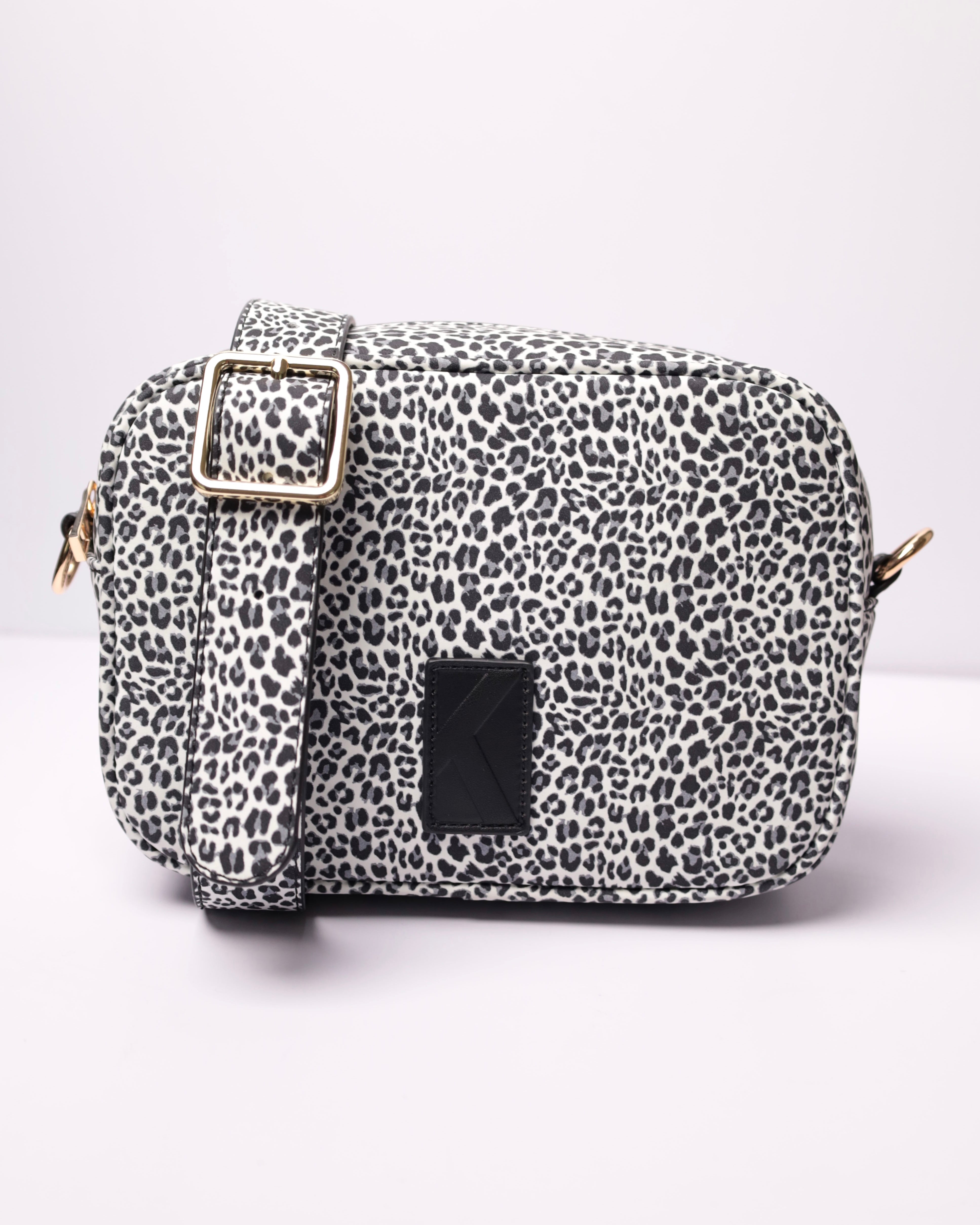 Crossbody Leo schwarz/weiß