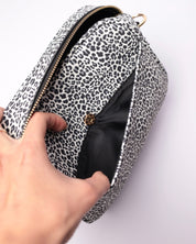 Crossbody Leo schwarz/weiß