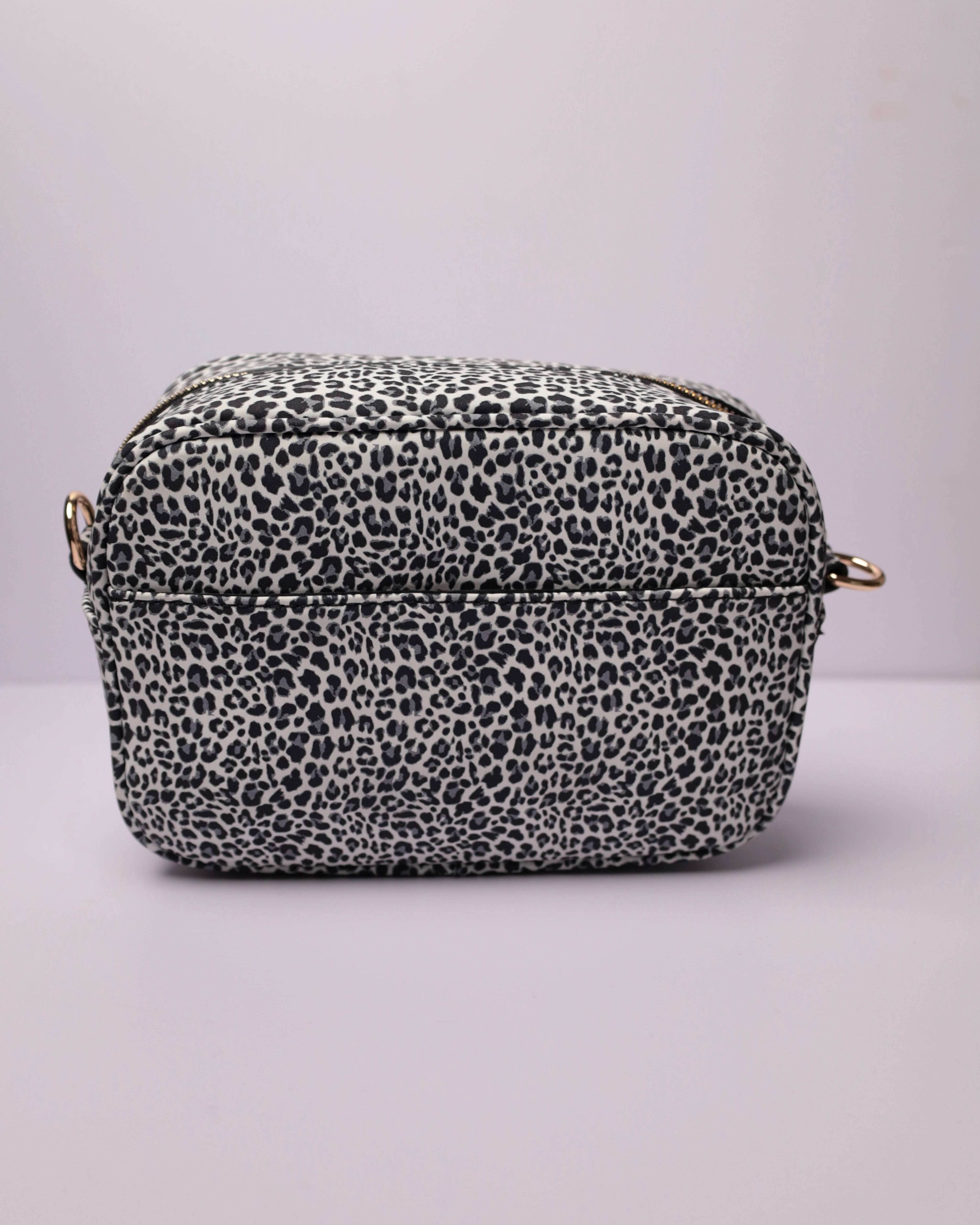 Crossbody Leo schwarz/weiß